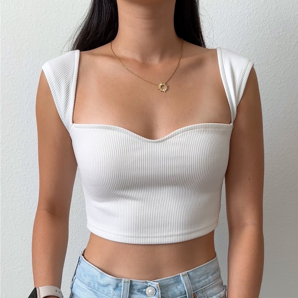 White ribbed sweetheart crop top